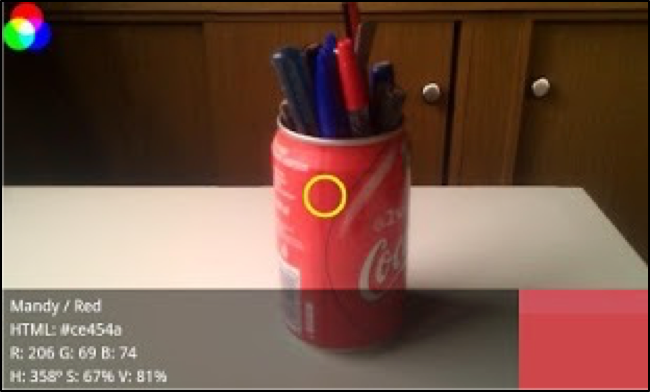 Foto van een blikje cola waar de kleur rood wordt herkent